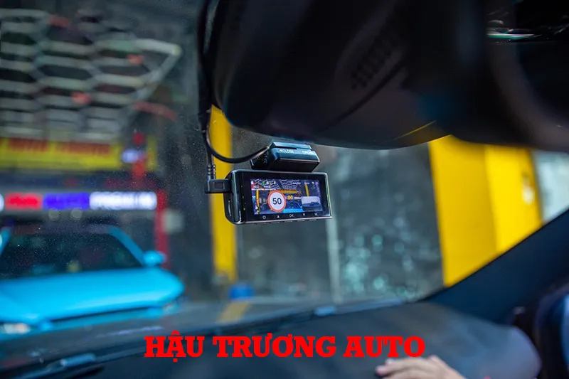 Camera hành trình giám sát ô tô