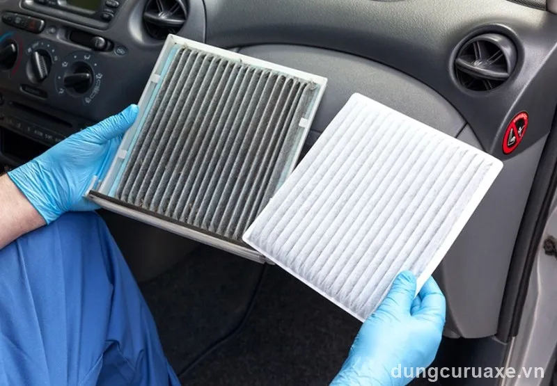 Kiểm tra và thay thế lọc gió điều hòa của xe ô tô để đảm bảo không khí trong lành và loại bỏ mùi tanh