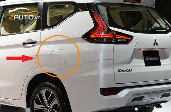 cách mở nắp xăng xe ô tô với thao tác an toàn