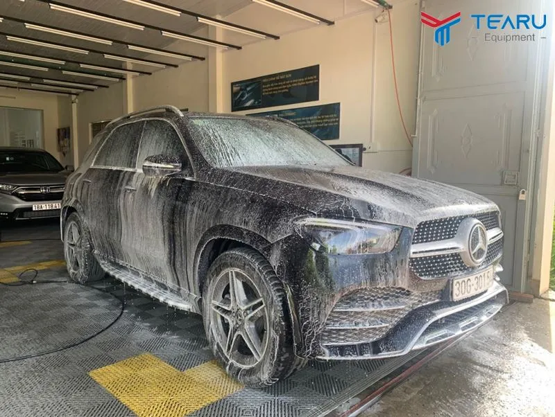 Cần rửa xe đủ các bước