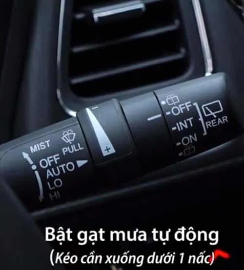 Cách bật cần gạt nước kính trước