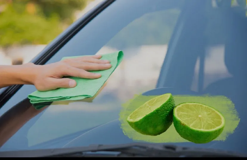 Chanh tươi là nguyên liệu tự nhiên an toàn để tẩy ố kính xe