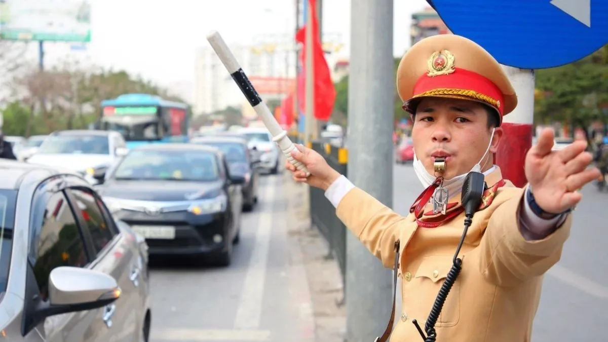 Alt text cơ quan công an giao thông có thẩm quyền hỗ trợ cách tìm biển số xe máy cho người dân