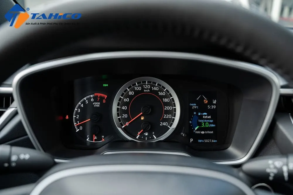 Tốc độ xe và kiểm soát ga khi lên dốc