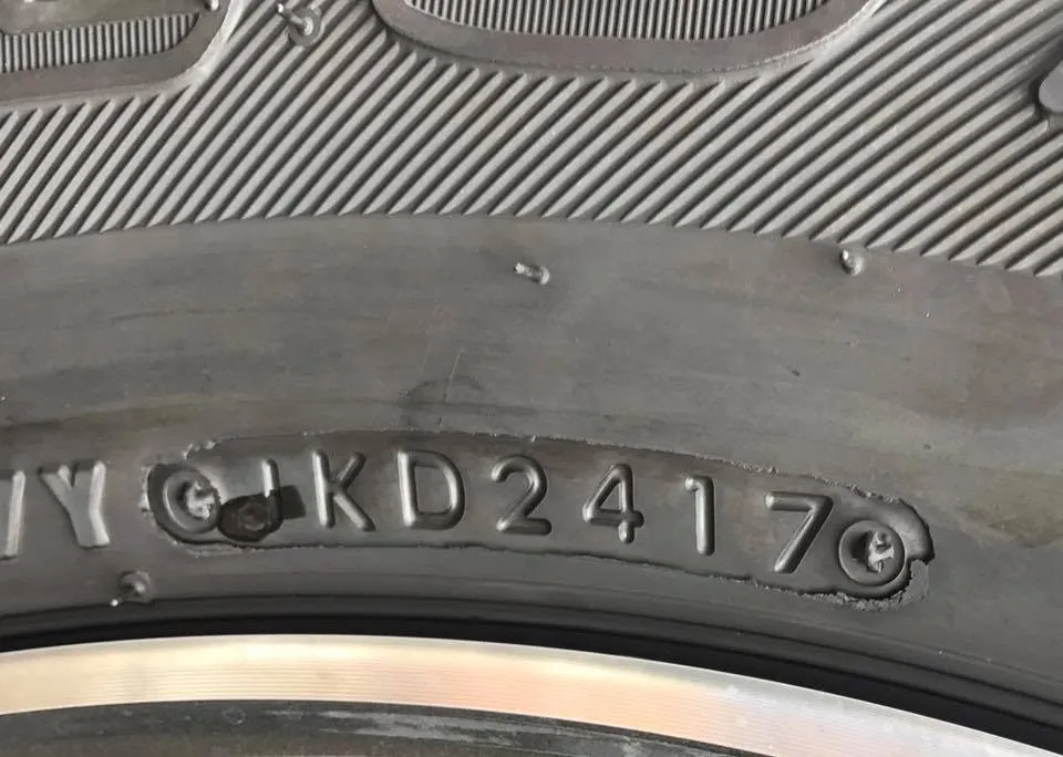 Ký hiệu thời gian sản xuất (4 số cuối) trên lốp xe