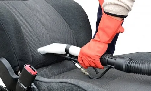 cách làm sạch ghế nỉ xe hơi đúng cách