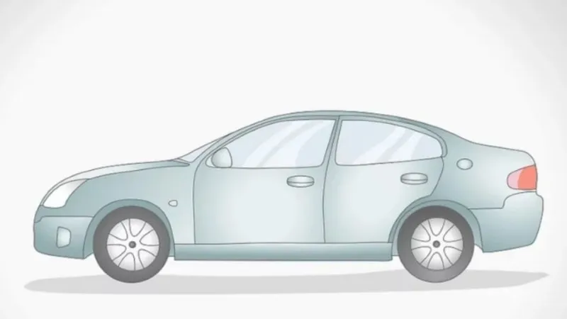 Bé đang tập trung vẽ một chiếc ô tô