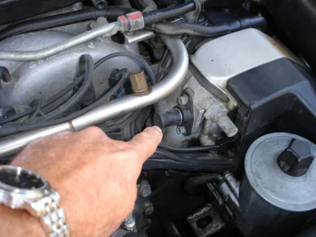 Cảm biến vị trí trục cam