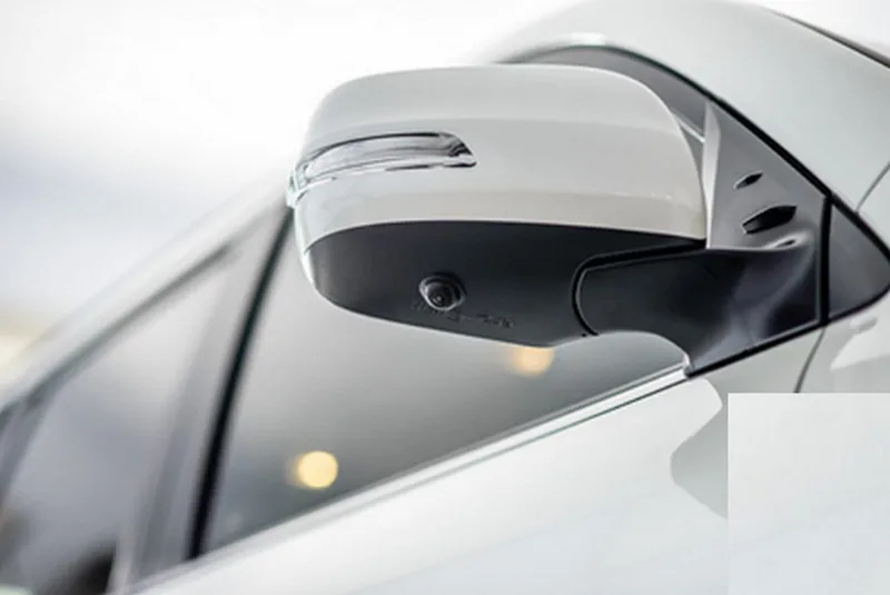 Lắp Camera 360 Tại Gương Chiếu Hậu Bên Phải Của Xe