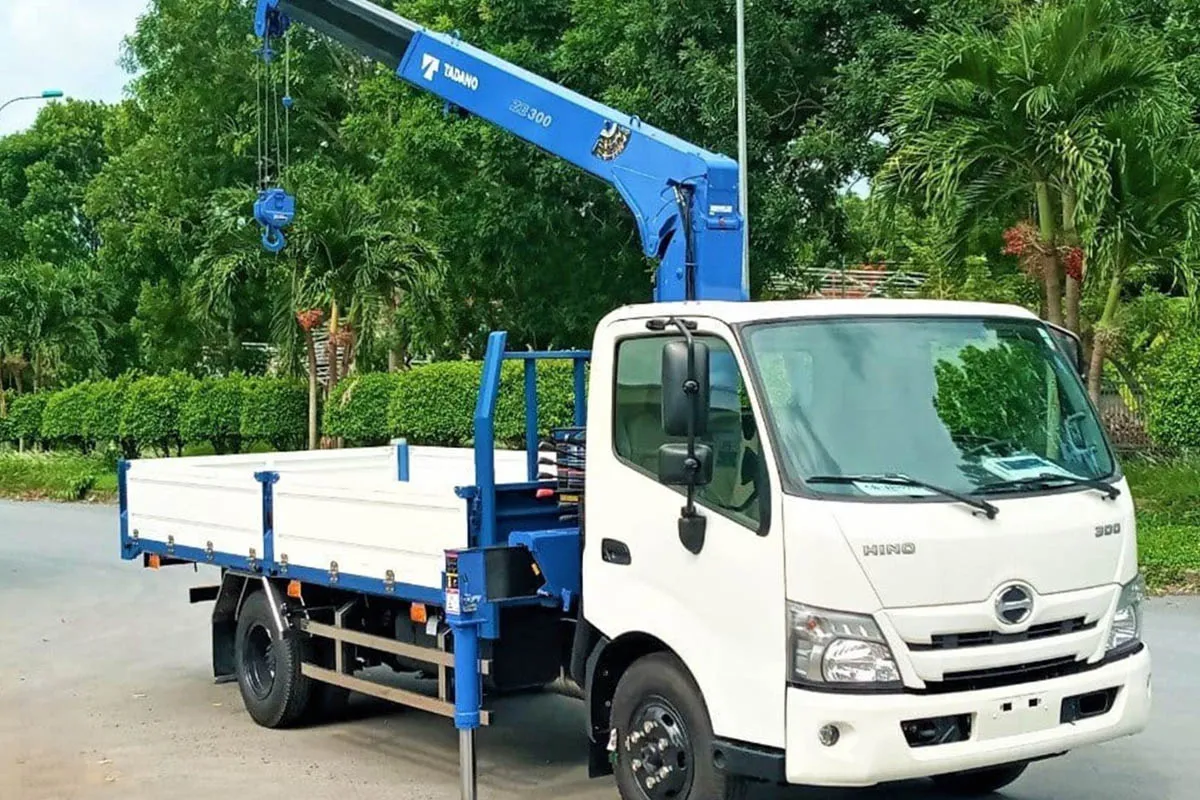 Xe cáº©u tá»± hÃ nh 1 táº¥n (Hino & Tadano)