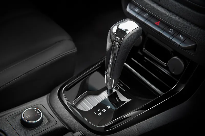 Hộp số tự động 6 cấp kết hợp với động cơ của xe bán tải chevrolet colorado 2019