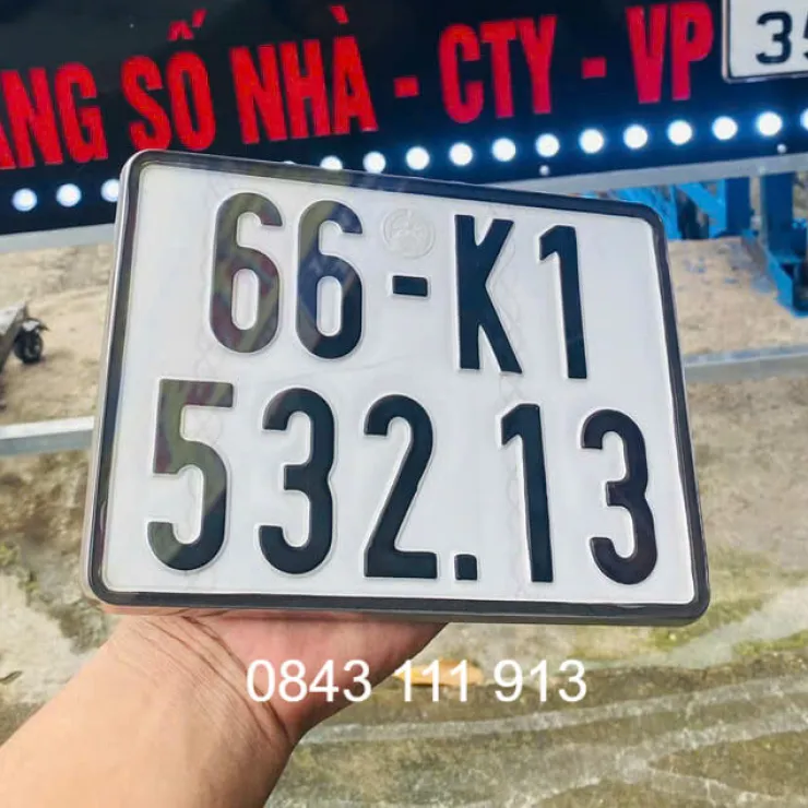 Giá Ép Biển Số Xe Máy Chống Nước Inox Mica Tại TPHCM Mới Nhất