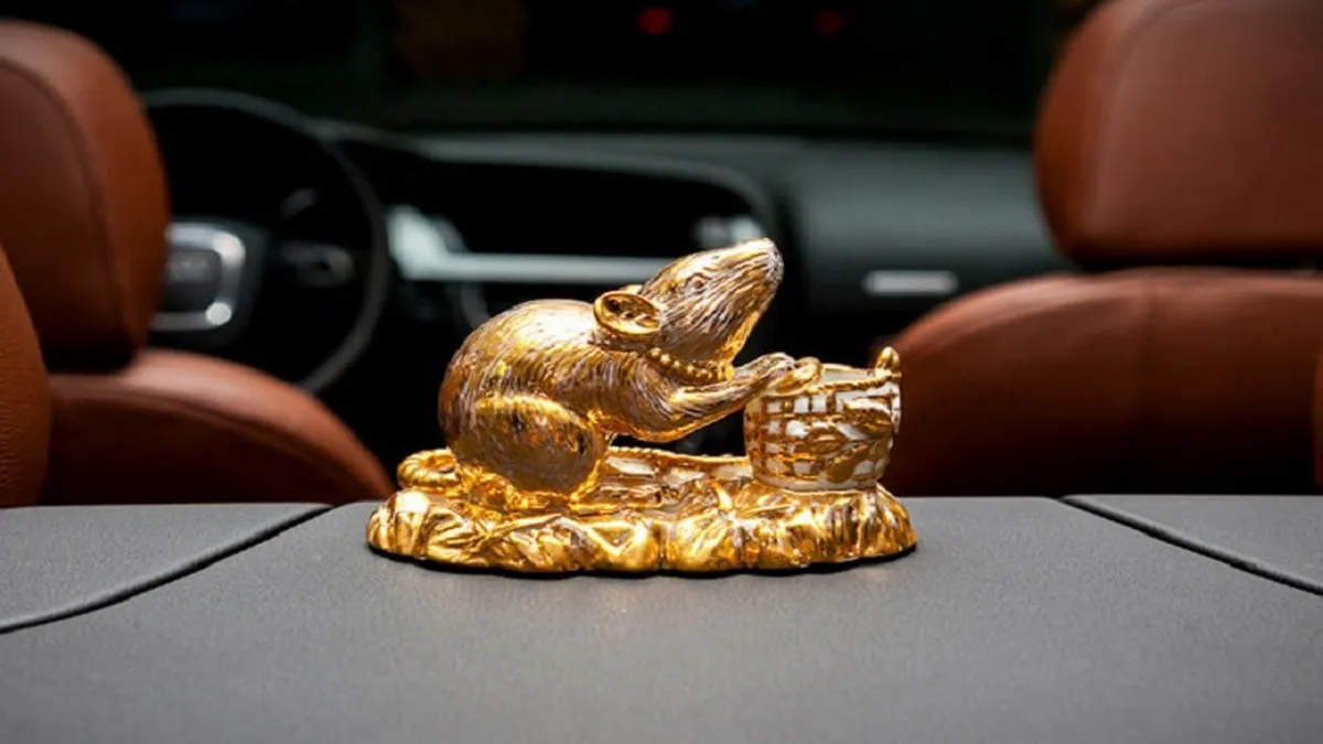 Sử dụng vật phẩm phong thủy trong xe để cân bằng năng lượng, giảm tác động tiêu cực