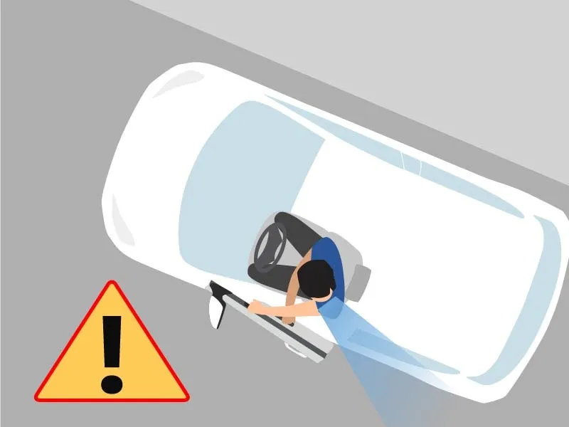 Chú ý các bước khi nhảy ra khỏi xe để thoát hiểm