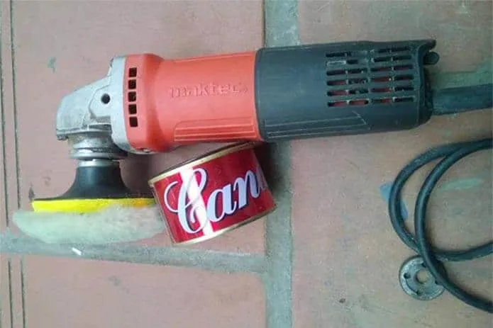 Ảnh minh họa hậu quả khi lạm dụng kem Cana đánh bóng xe