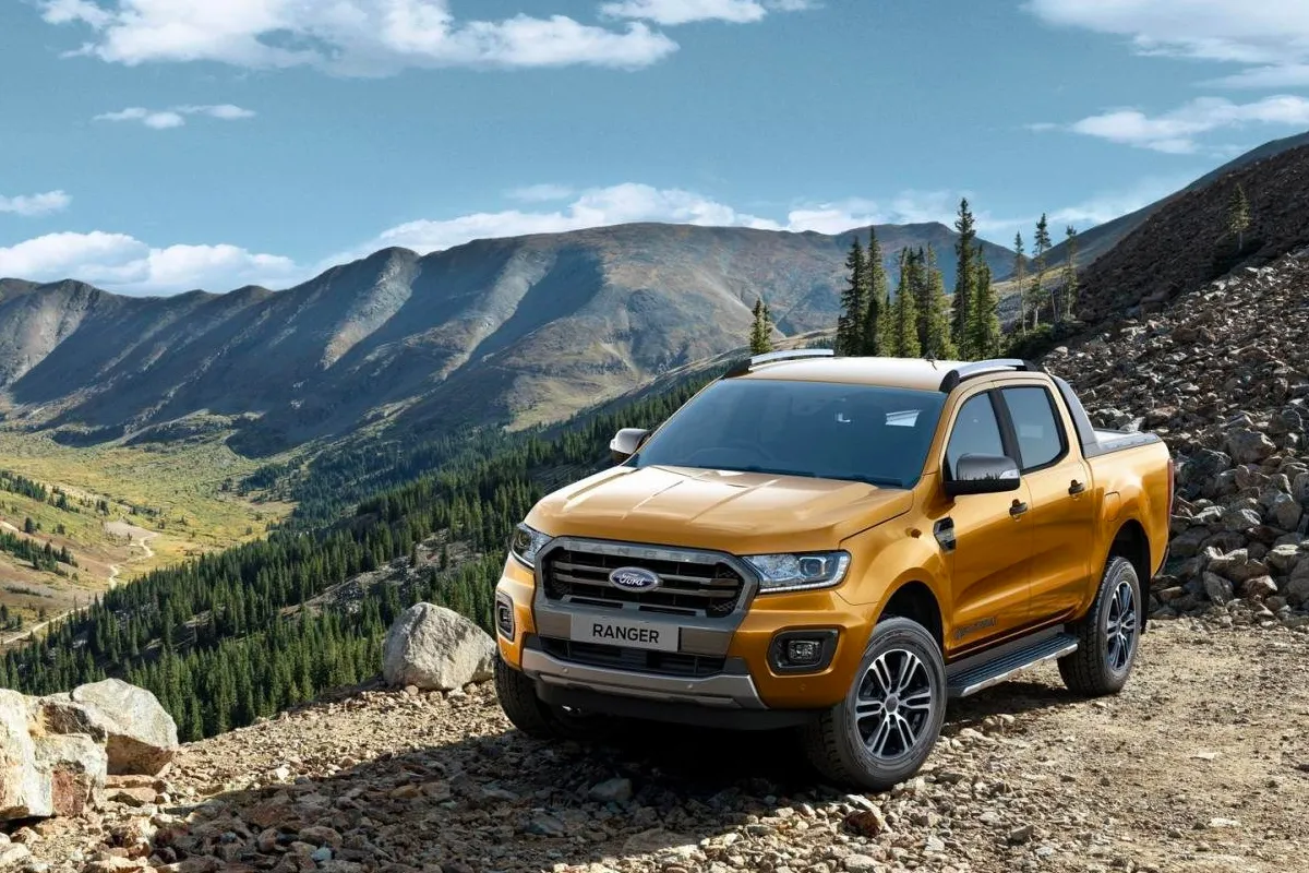 Phân tích chuyên sâu ưu và nhược điểm khi chọn xe bán tải gia đình