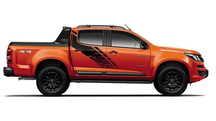 Thiết kế thân xe Colorado Storm 2018 với la zăng 18 inch màu đen, xe bán tải chevrolet 2018