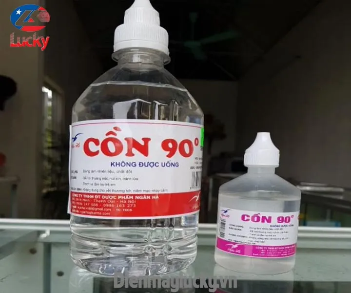 Sử dụng cồn 90 độ để tăng hiệu quả làm sạch băng dính