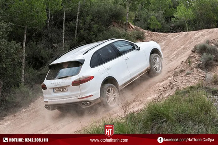 Xe lên dốc ì ạch do trượt côn