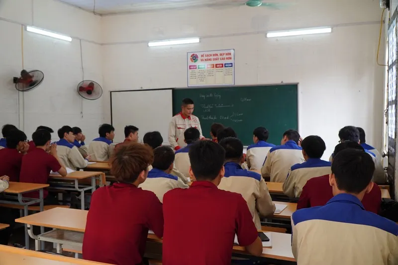 Công nghệ Ô tô thi khối nào?