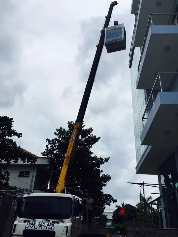 Công trình cẩu ngoài trời tại Dĩ An, Bình Dương — Xuân Sáu Anh