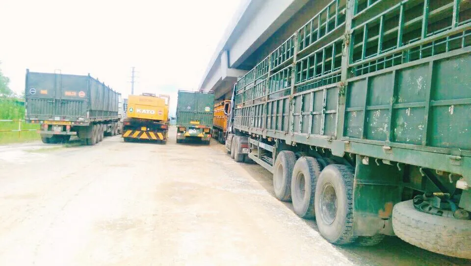 Xe chuyên dụng vận chuyển hàng siêu trường siêu trọng