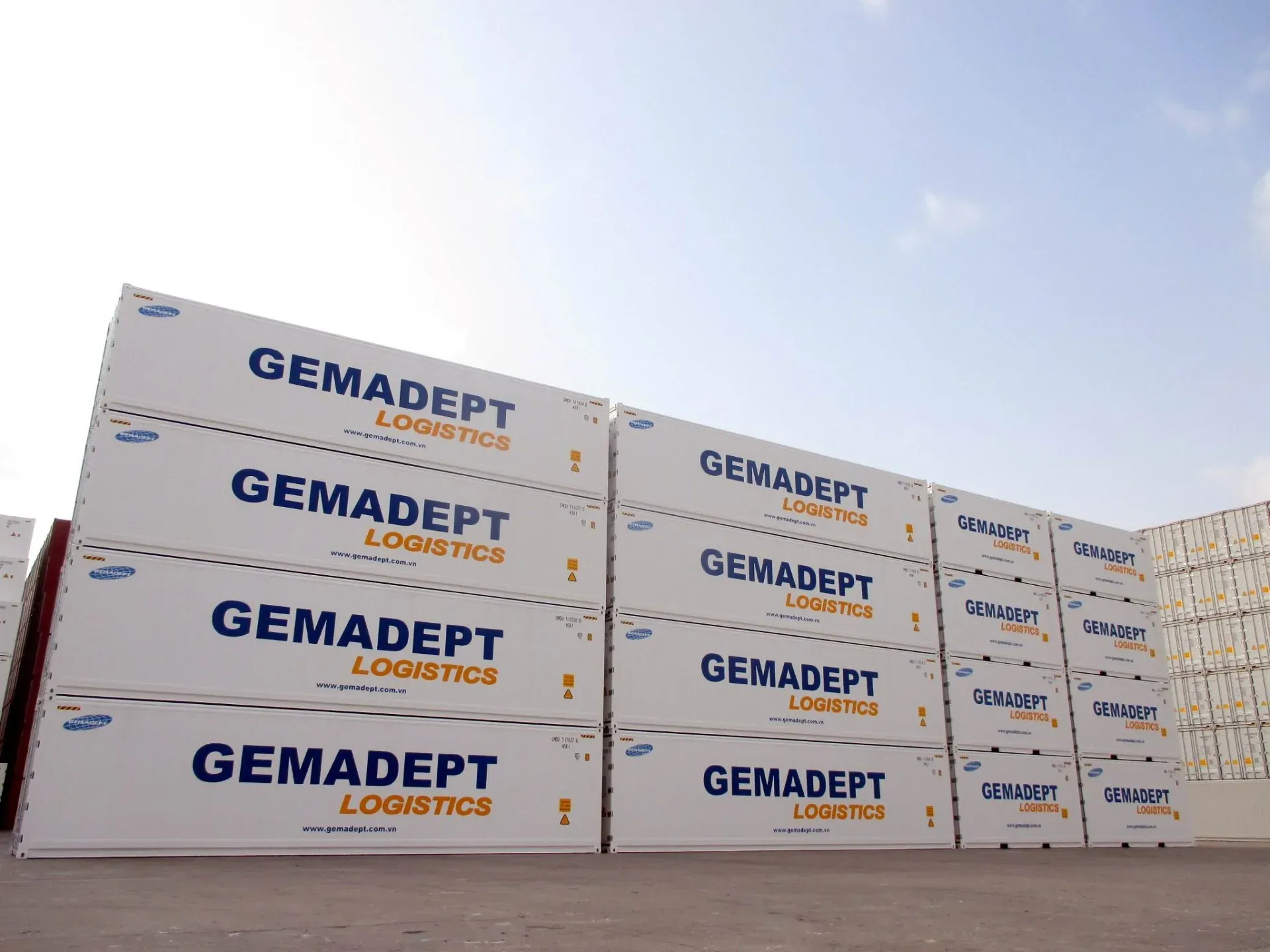 Kho lạnh logistics với hệ thống kiểm soát nhiệt độ chuyên dụng