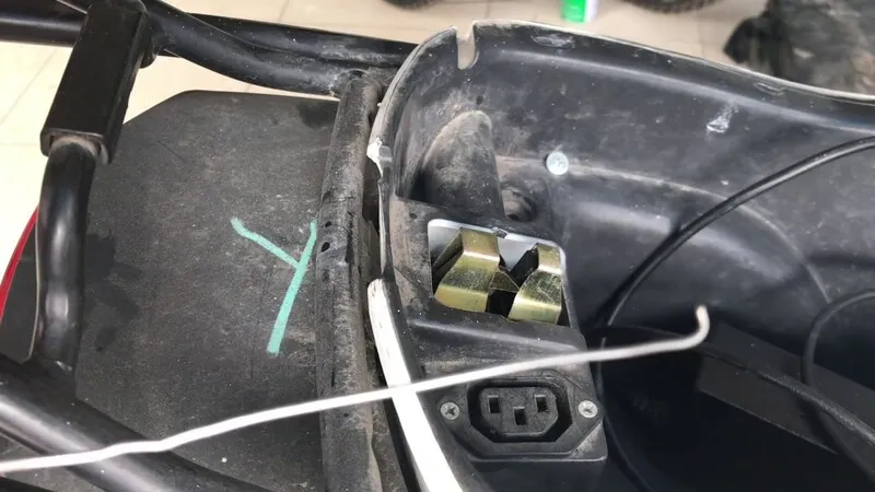 Trang bị những biện pháp phòng ngừa để tránh tính trạng cốp xe bị kẹt