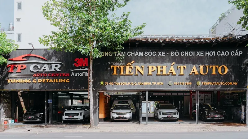 Không gian rộng rãi, trải nghiệm sản phẩm vô cùng tiện lợi