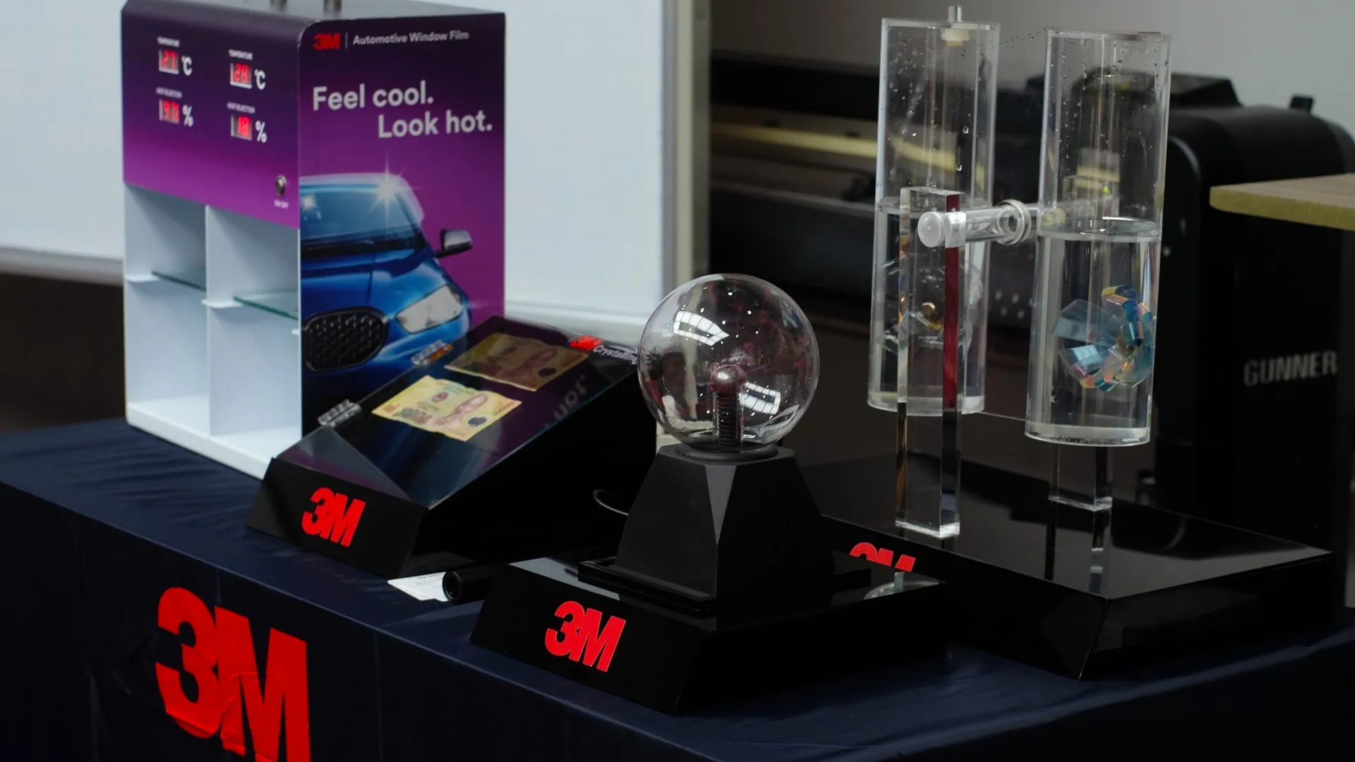 Thiết bị chuyên dụng đo thông số phim cách nhiệt ô tô 3M chính hãng