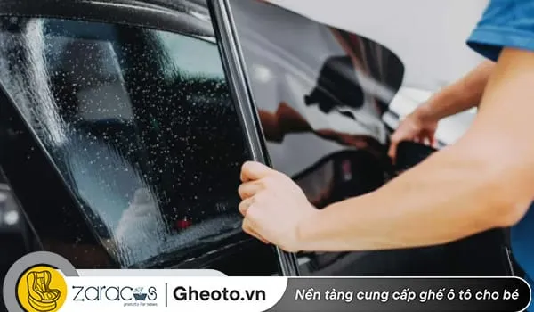 Dán phim cách nhiệt cho xe ô tô mới cần làm gì để bảo vệ nội thất