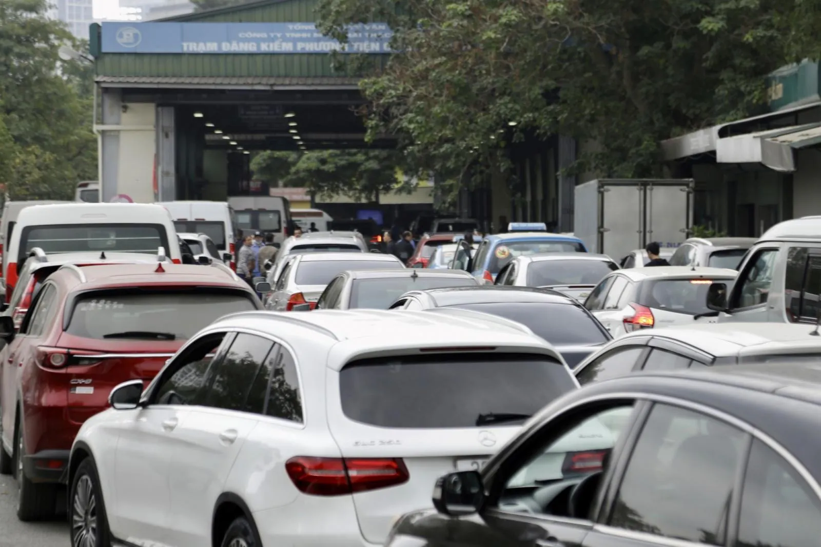 Mức phạt ô tô chậm đăng kiểm năm 2023 cập nhật mới nhất 1