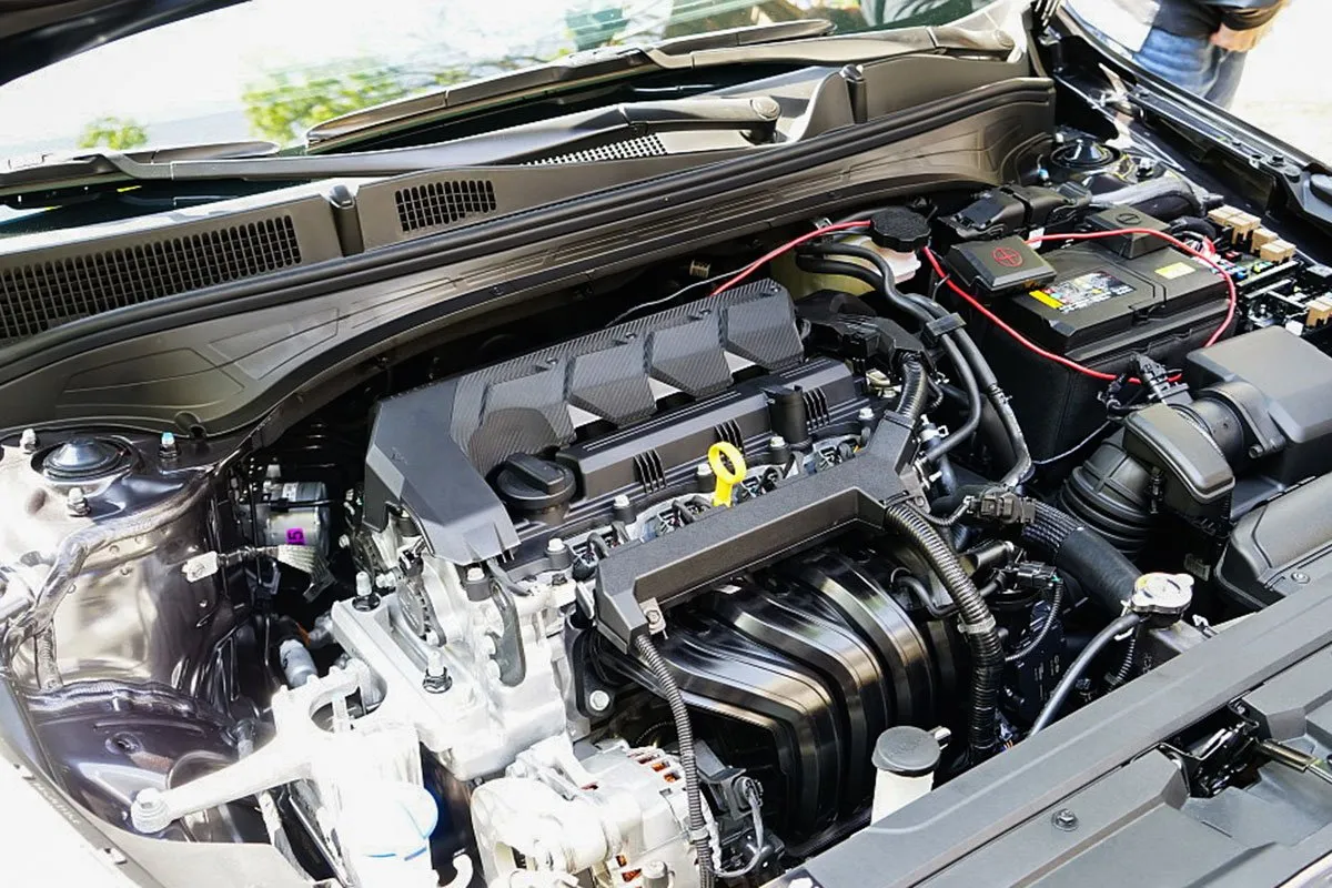 Kia K3 được trang bị động cơ 1.6L và 2.0L