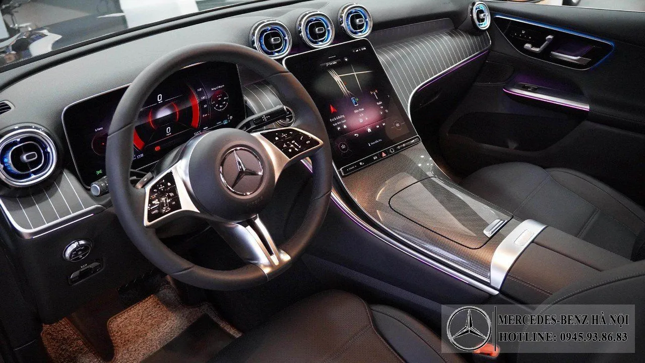 Tổng quan nội thất hiện đại của Mercedes-Benz GLC 200 2025