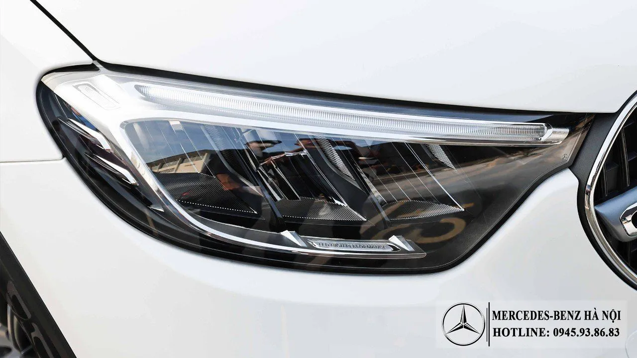 Cụm đèn LED High Performance trên Mercedes GLC 200 thế hệ mới