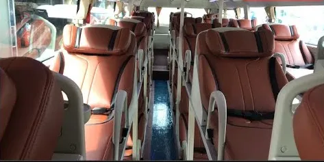 Xe khách giường nằm Chiến Hà với thiết kế 40 chỗ, ghế bọc da êm ái