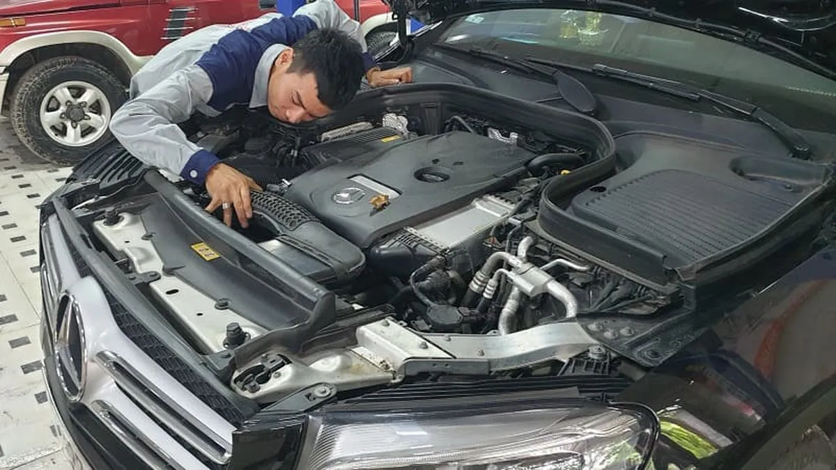 Đo áp suất buồng đốt và kiểm tra tổng quát khoang động cơ