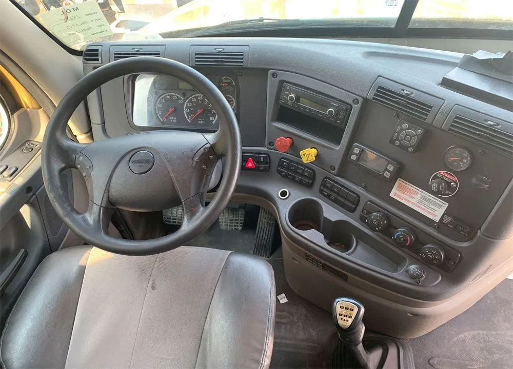 Hệ thống khung gầm chắc chắn đảm bảo an toàn tuyệt đối cho người lái và hàng hóa