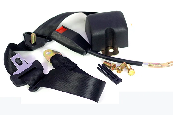 Dây đai an toàn ô tô với khóa cài chắc chắn