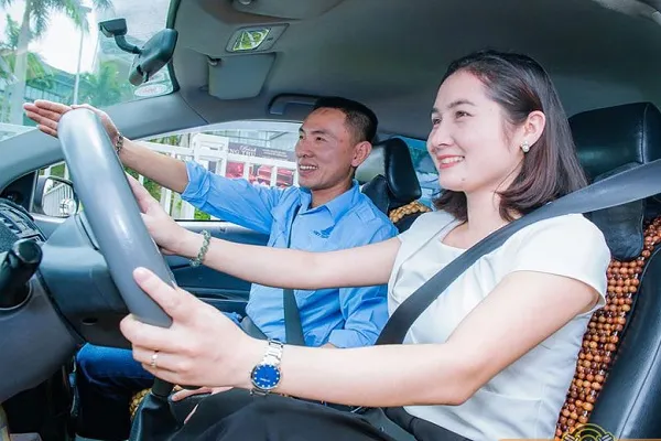 Hãy với Trung tâm thi bằng lái xe Minh Hoàng để sở hữu cho mình tấm bằng nhanh chóng