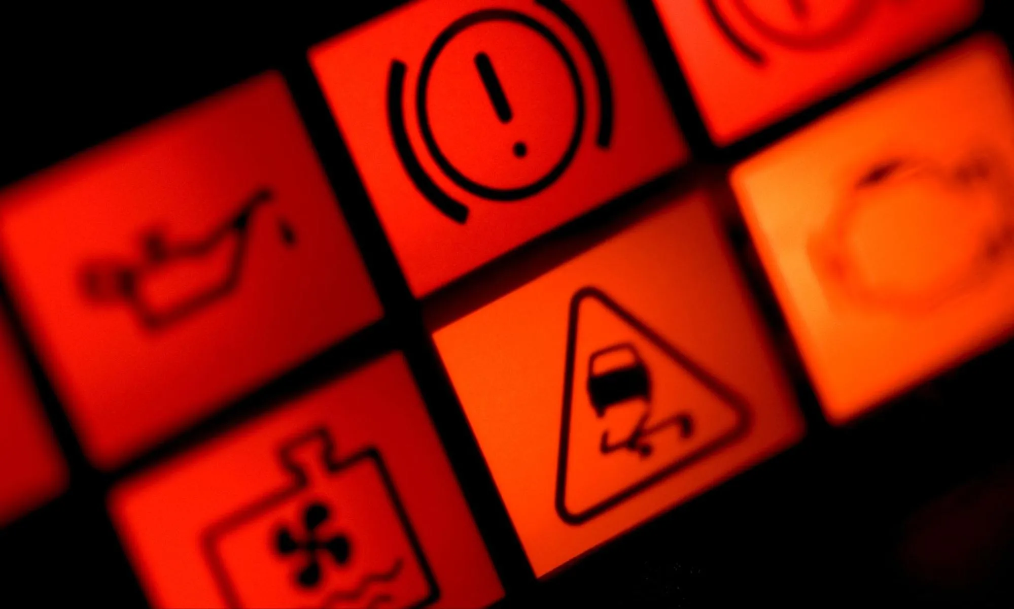 Phân loại ký hiệu allintitle:báo lỗi xe ô tô theo màu sắc và mức độ nguy hiểm