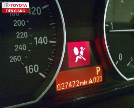 Biểu tượng đèn cảnh báo lỗi túi khí SRS trên các loại đèn báo trên ô tô