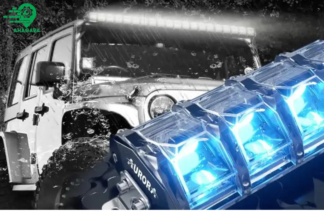 Đèn led bar siêu sáng lắp trên nóc xe bán tải Ford Ranger di chuyển trong đêm tối