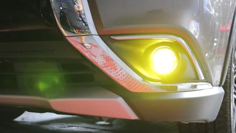 Đèn phá sương giúp tài xế quan sát dễ dàng và lái xe thuận tiện hơn khi tầm nhìn hạn chế