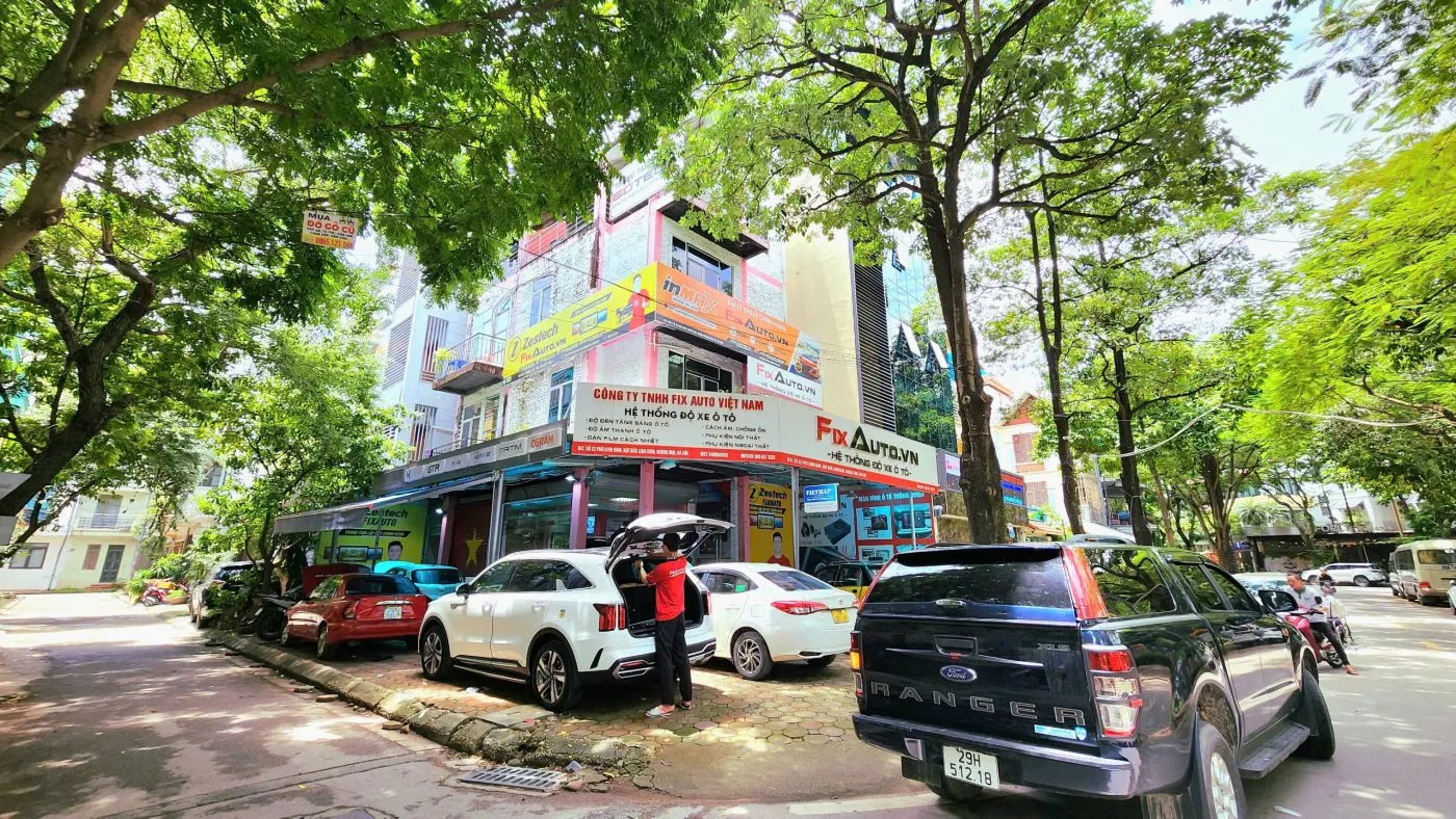 Chuyên gia FixAuto hướng dẫn cách vá đèn ô tô bị nứt vỡ