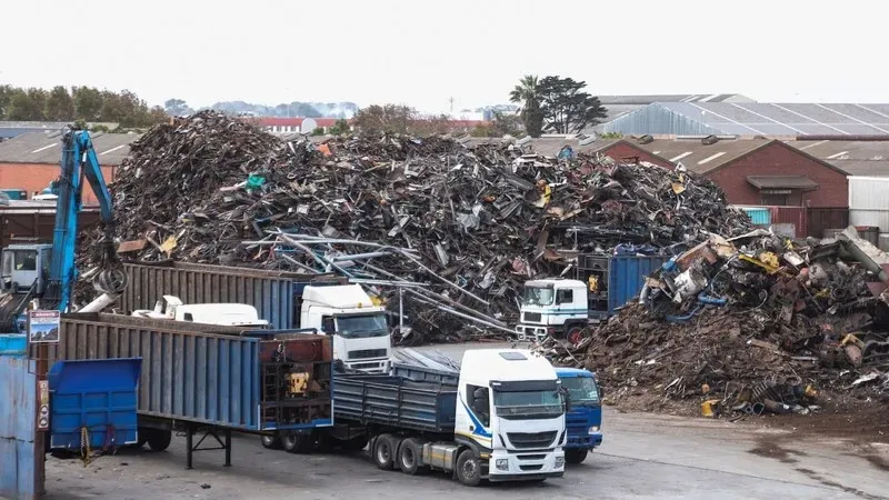 Kinh doanh dịch vụ thu gom phế liệu