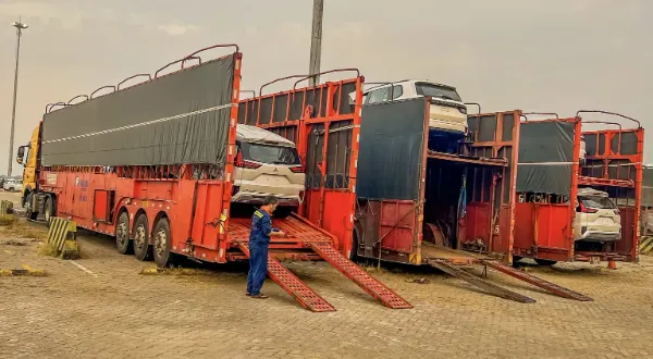 Xe chuyên dụng vận chuyển ô tô Bắc Nam