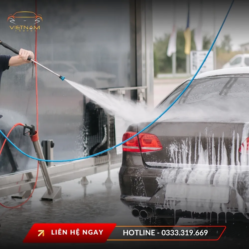 Hình ảnh dịch vụ vệ sinh xe hơi chuyên nghiệp tại TP.HCM