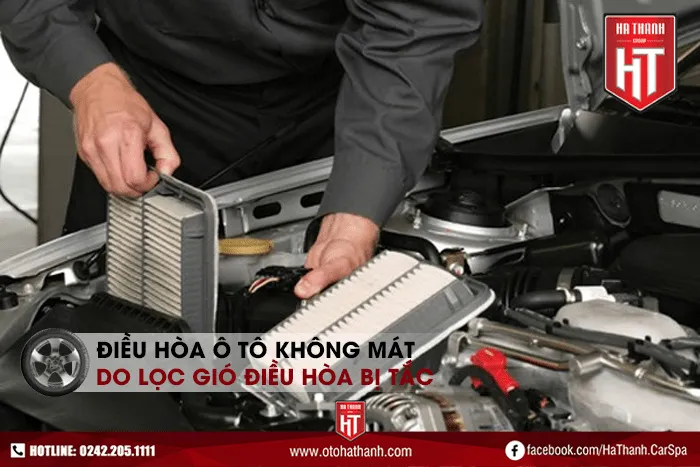 Lọc gió điều hòa bị tắc nghẽn bởi bụi bẩn và lá cây