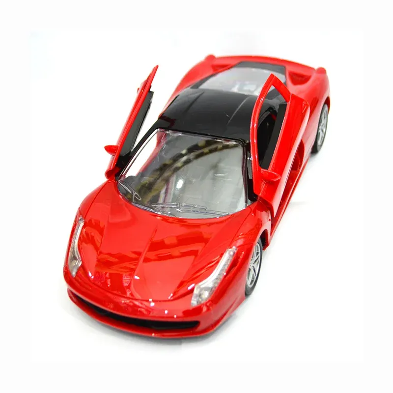 Đánh giá chi tiết về kiểu dáng thể thao mạnh mẽ và màu sắc hấp dẫn của xe ô tô điều khiển từ xa